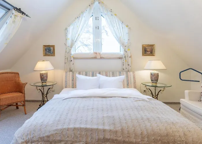 Westmarkenpalais * 圣彼得奥尔丁